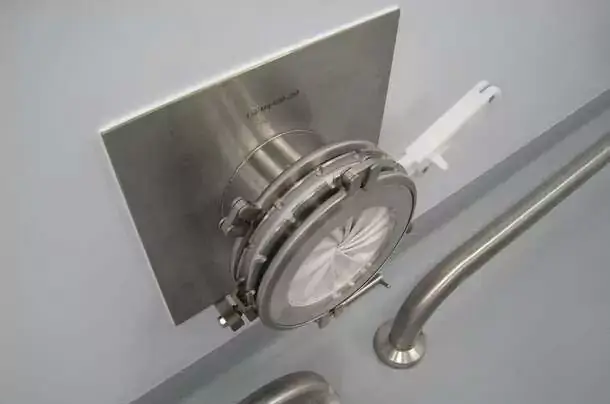 Iris Valve